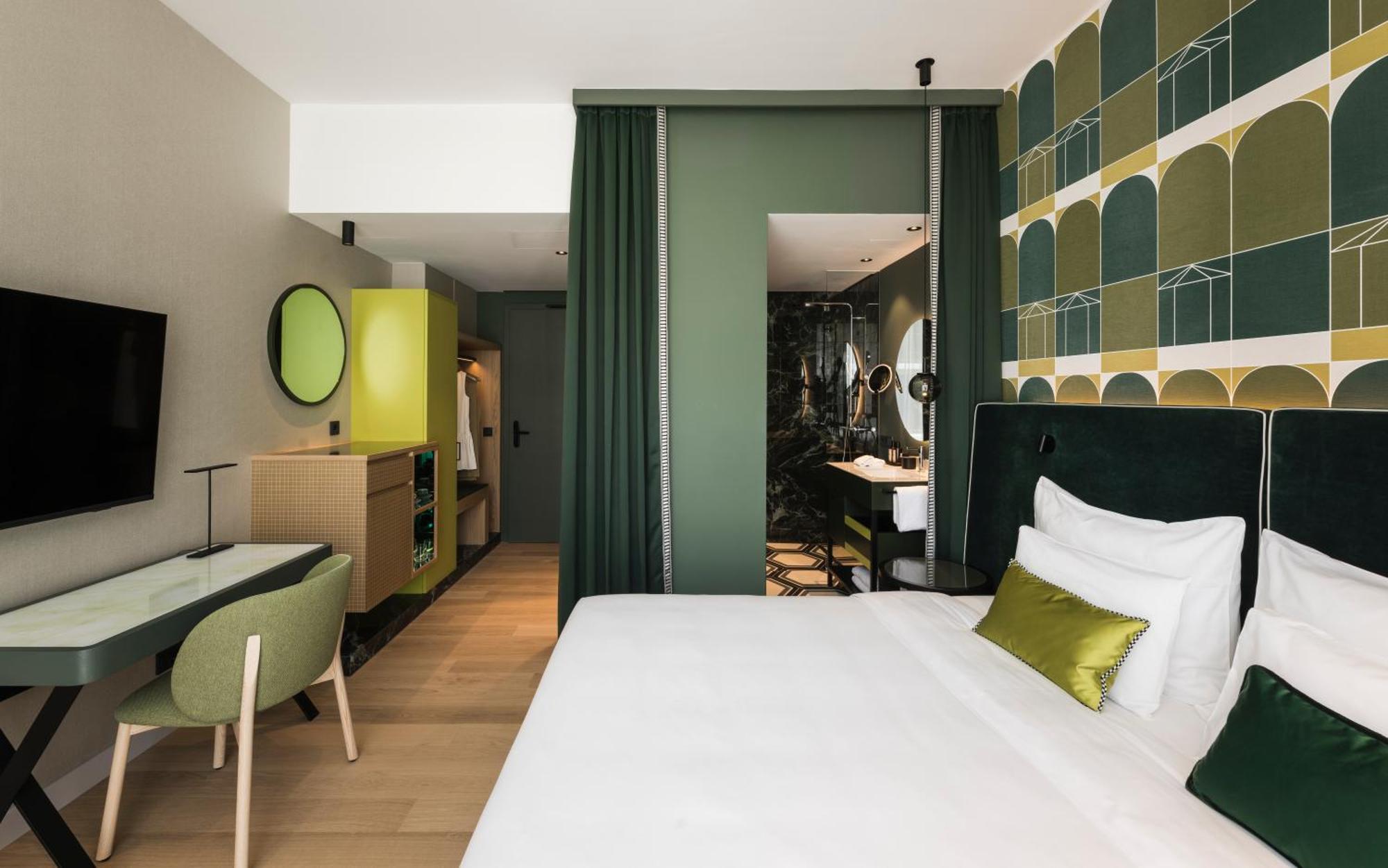 Superior Double Room,1746795343:JPEG